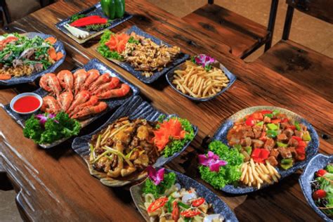 Ăn trưa Hà Nội: 35 địa chỉ ngon “đốn tim” thực khách.